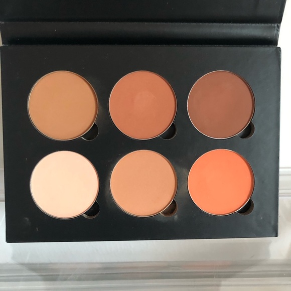 Anastasia Beverly Hills Glow and Contour Kits - Picture 8 of 8